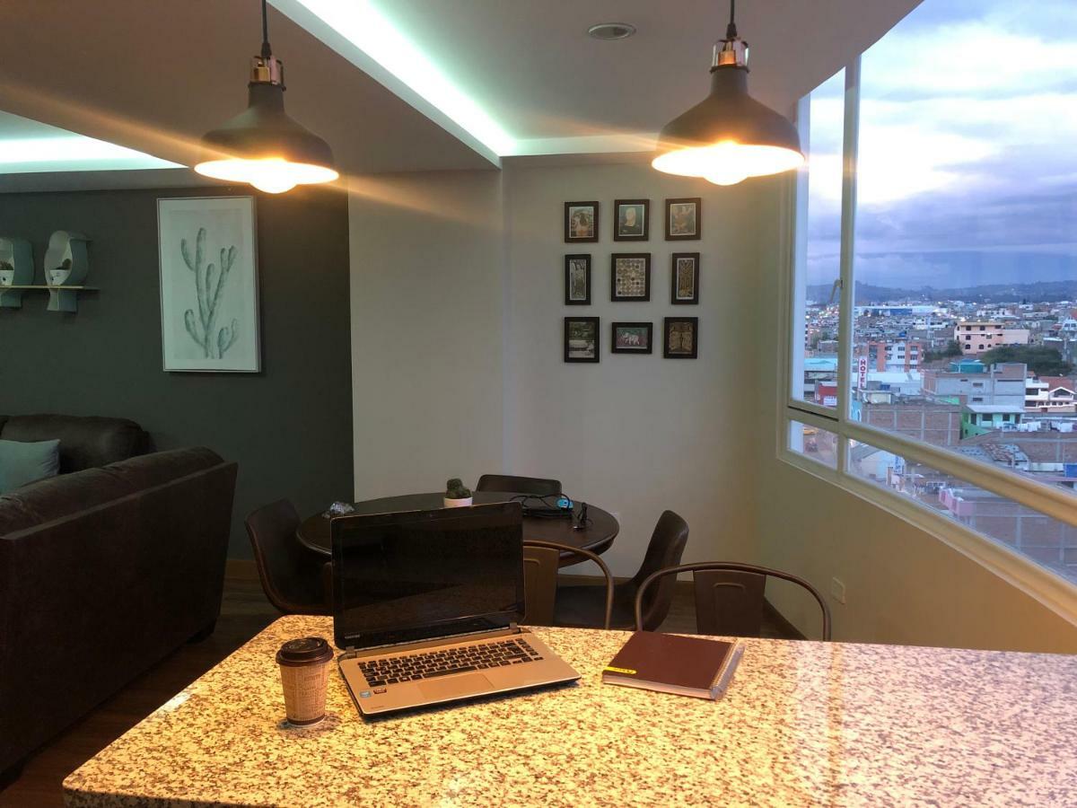 Wanderlot - Departamento Leganza - Penthouse Lujoso Apartment Riobamba Luaran gambar